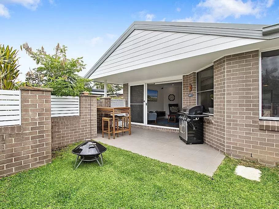 1/66 Gallipoli Avenue, Blackwall Sold by Central Coast Agents - image 1