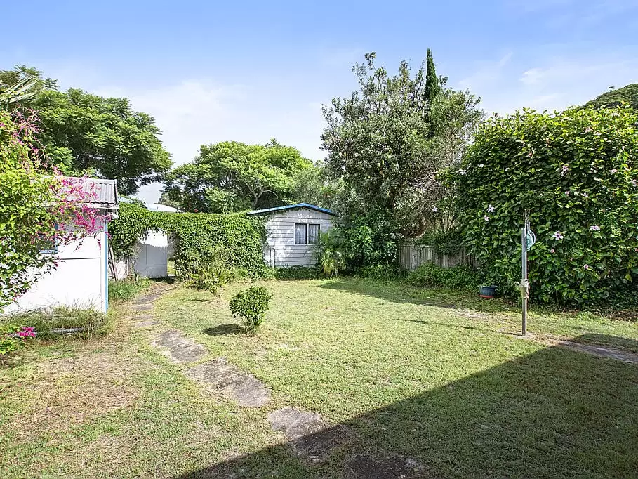 13 Lurline Street, Ettalong Beach Sold by Central Coast Agents - image 2