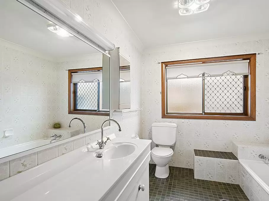 16 Marina View Parade, St Huberts Island Sold by Central Coast Agents - image 10