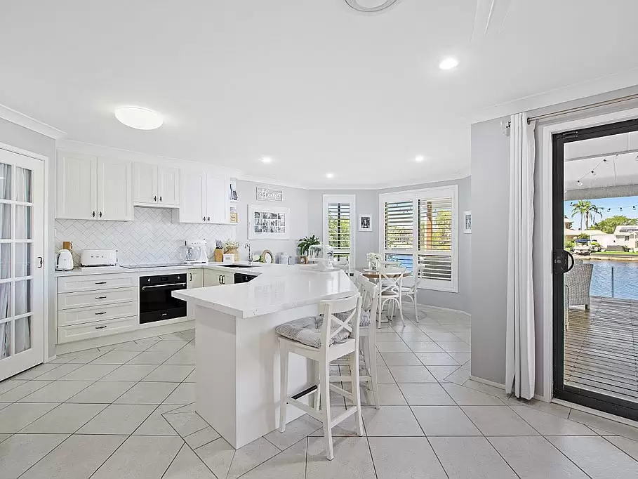 72 Helmsman Boulevard, St Huberts Island Sold by Central Coast Agents - image 14