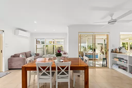 12 Discovery Street, St Huberts Island Sold by Central Coast Agents
