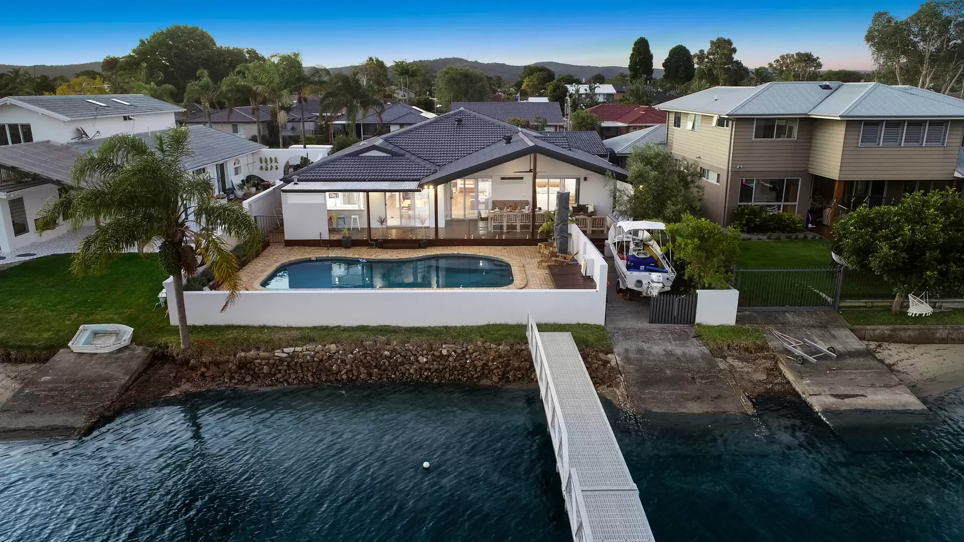 11 Nautilus Crescent, St Huberts Island Sold by Central Coast Agents - image 1