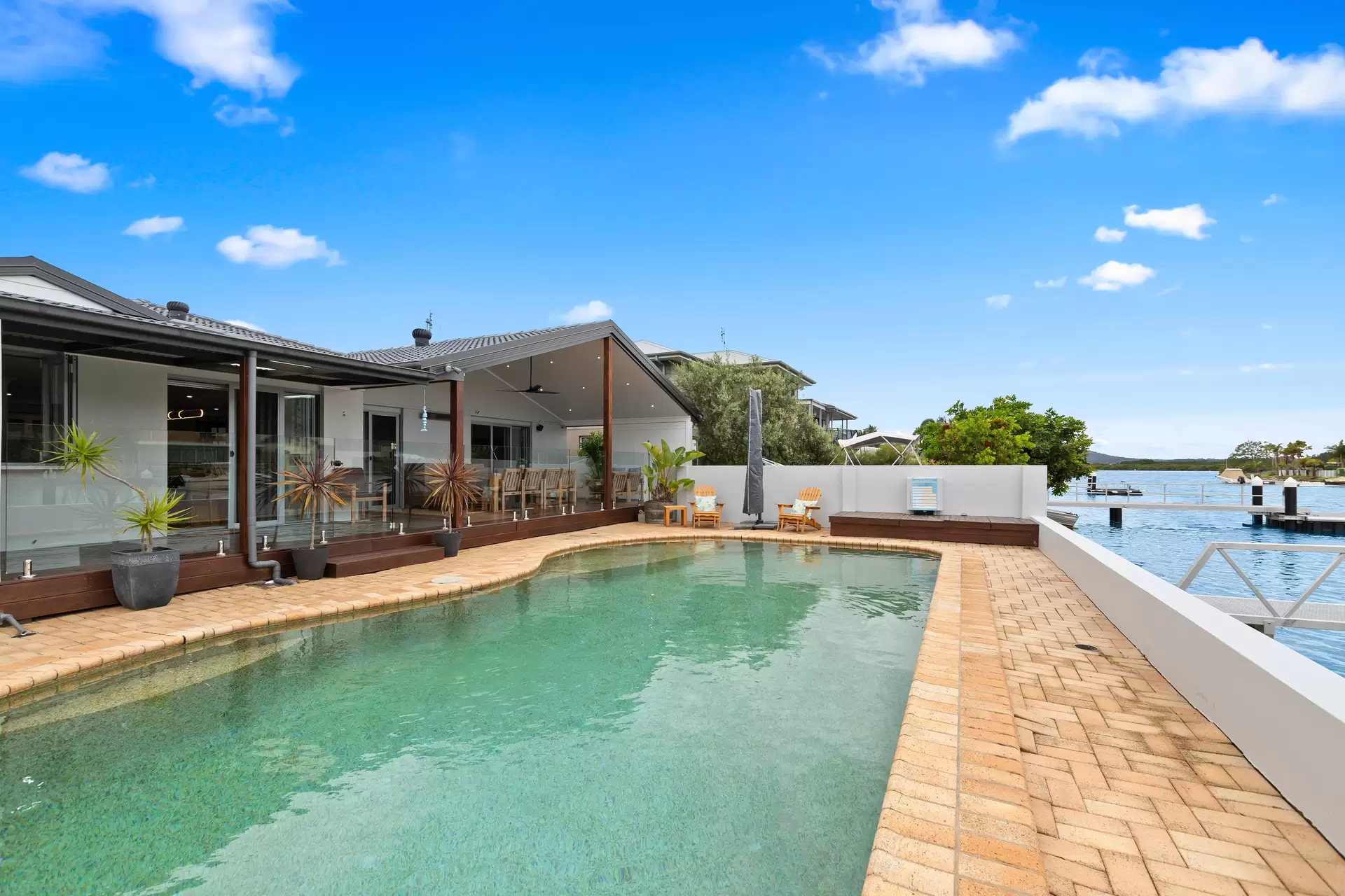 11 Nautilus Crescent, St Huberts Island Sold by Central Coast Agents - image 1
