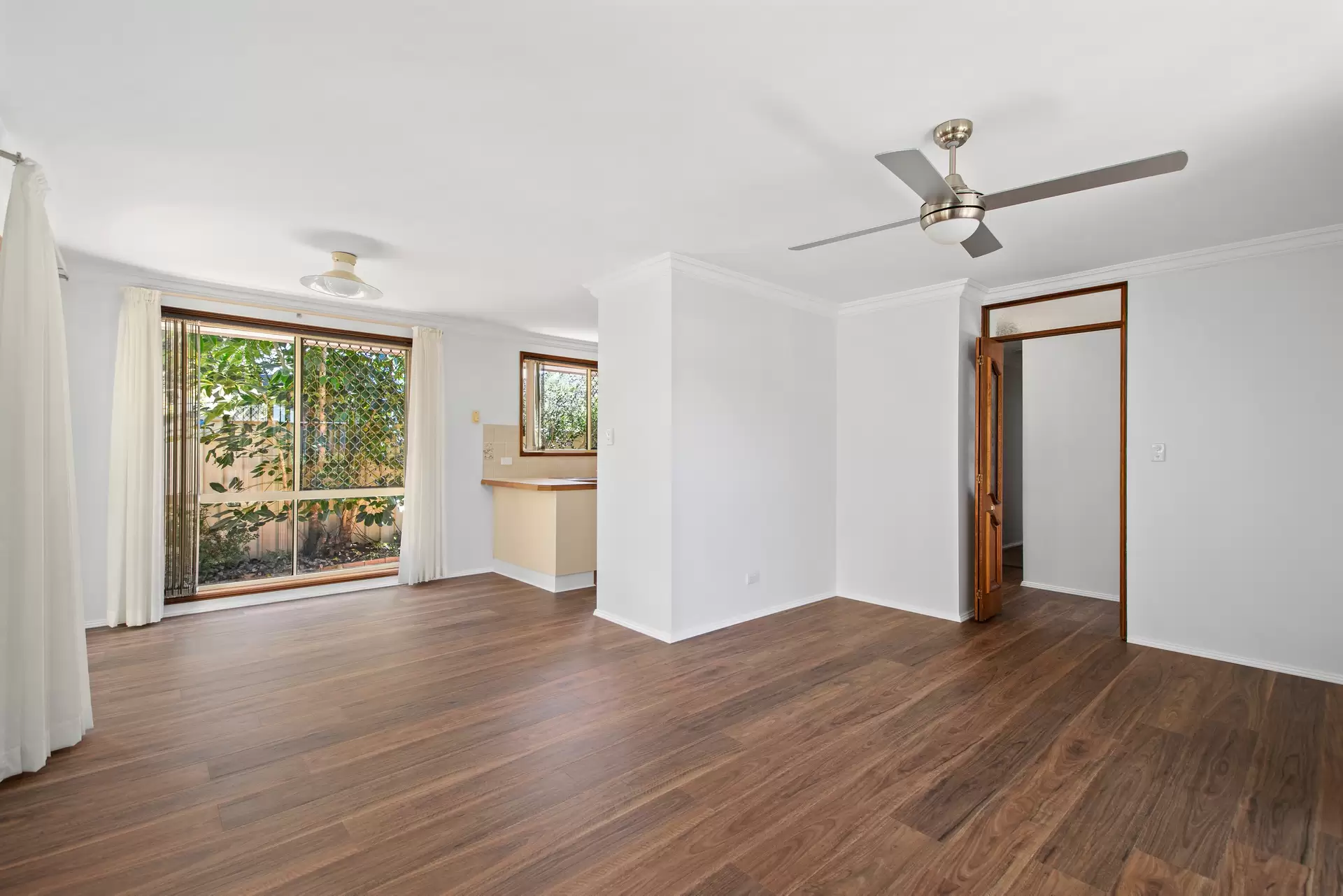 2/71 Murray Street, Booker Bay Sold by Central Coast Agents - image 1