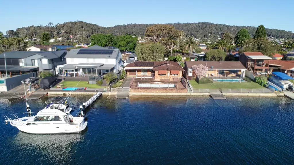 34 Marina View Parade, St Huberts Island Sold by Central Coast Agents