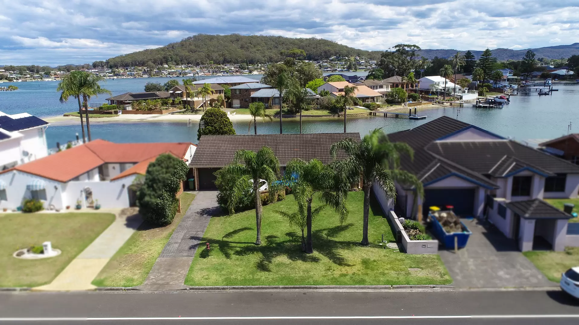 24 Helmsman Blvd, St Huberts Island Sold by Central Coast Agents - image 1