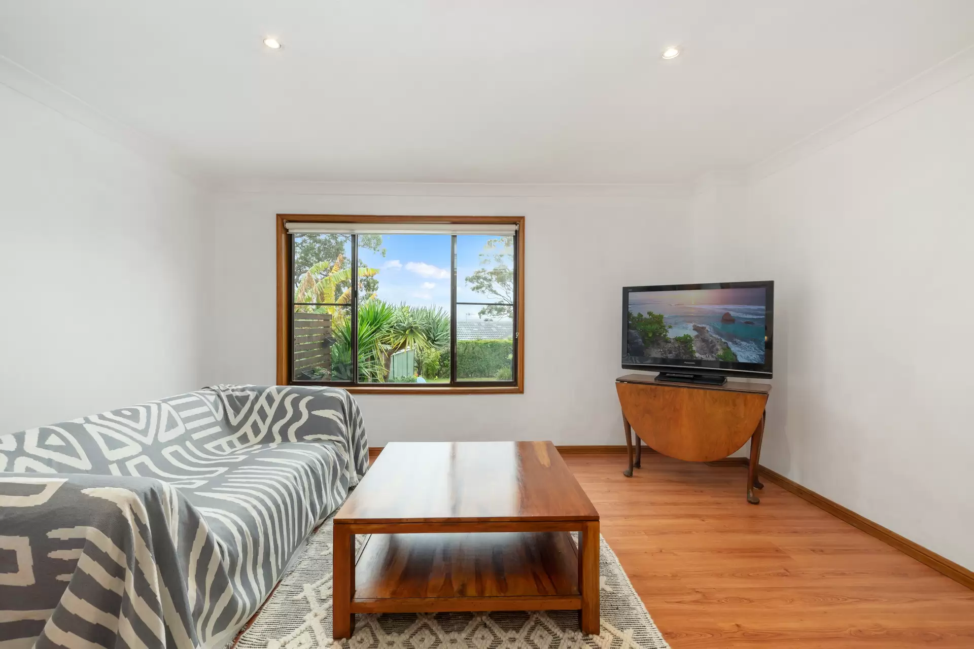 44 Kingsview Dr, Umina Beach Sold by Central Coast Agents - image 1