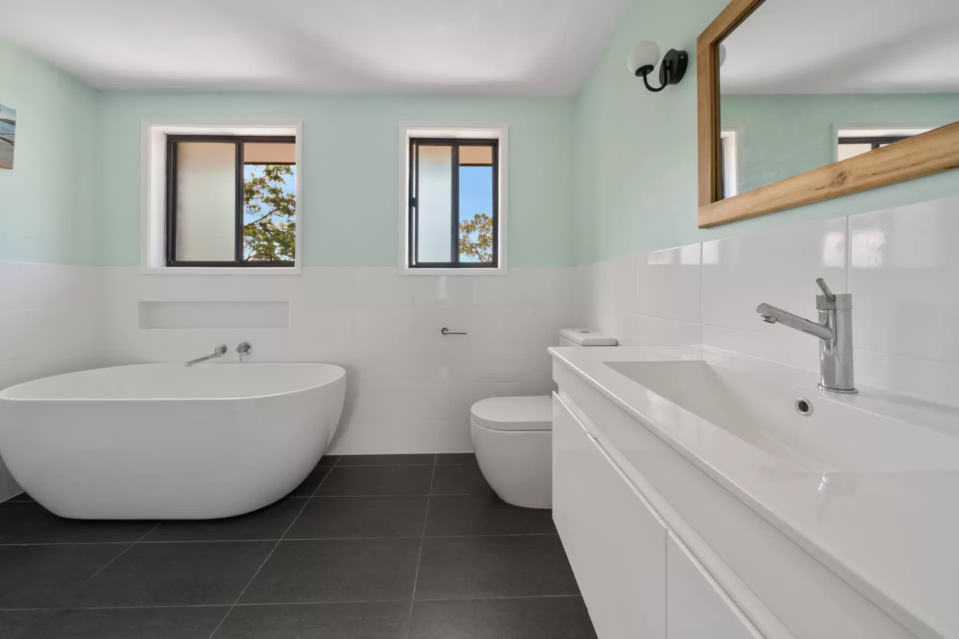 44 Kingsview Dr, Umina Beach Sold by Central Coast Agents - image 1