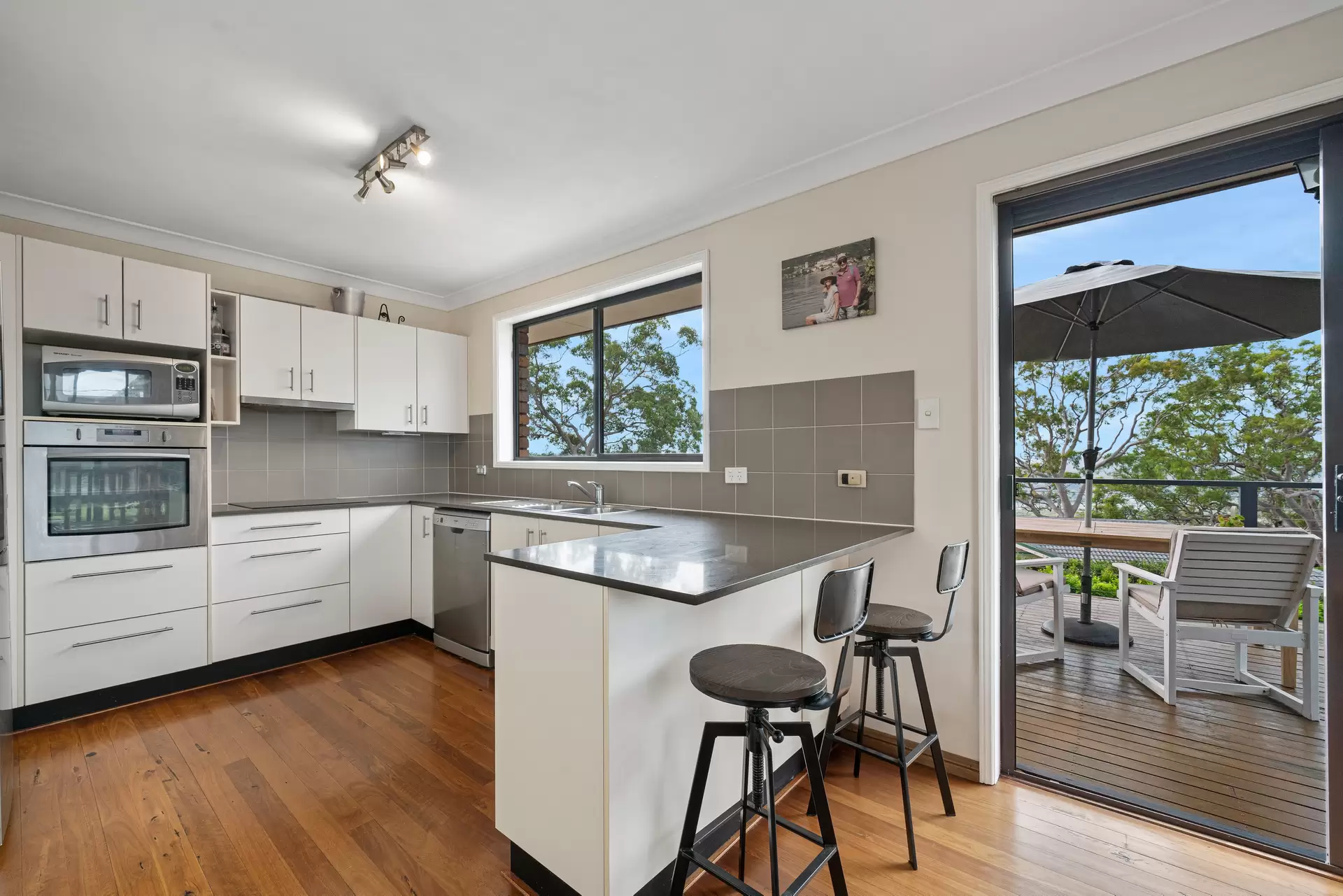 44 Kingsview Dr, Umina Beach Sold by Central Coast Agents - image 1