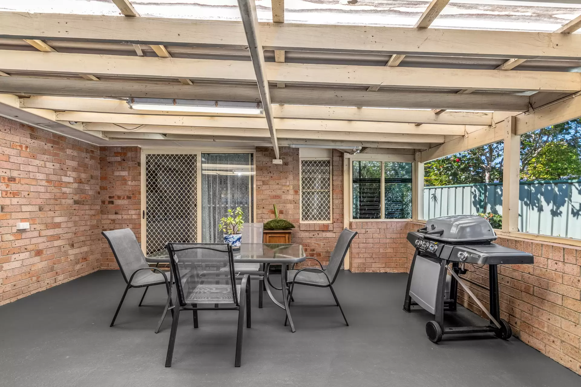 2 Yurara Close, Kincumber Sold by Central Coast Agents - image 1