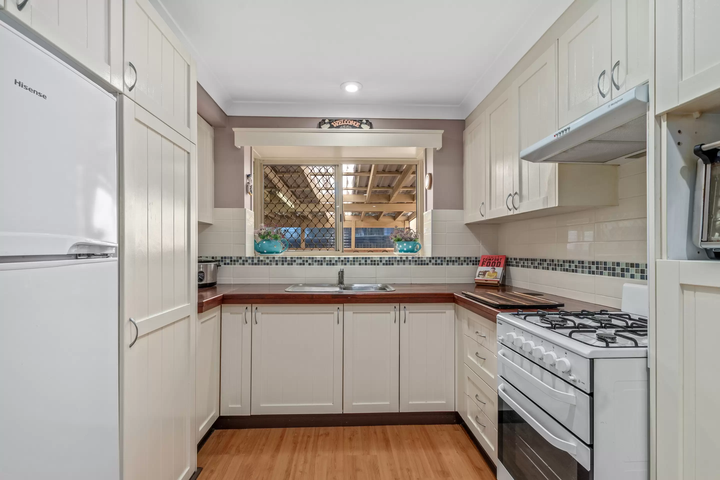 2 Yurara Close, Kincumber Sold by Central Coast Agents - image 4