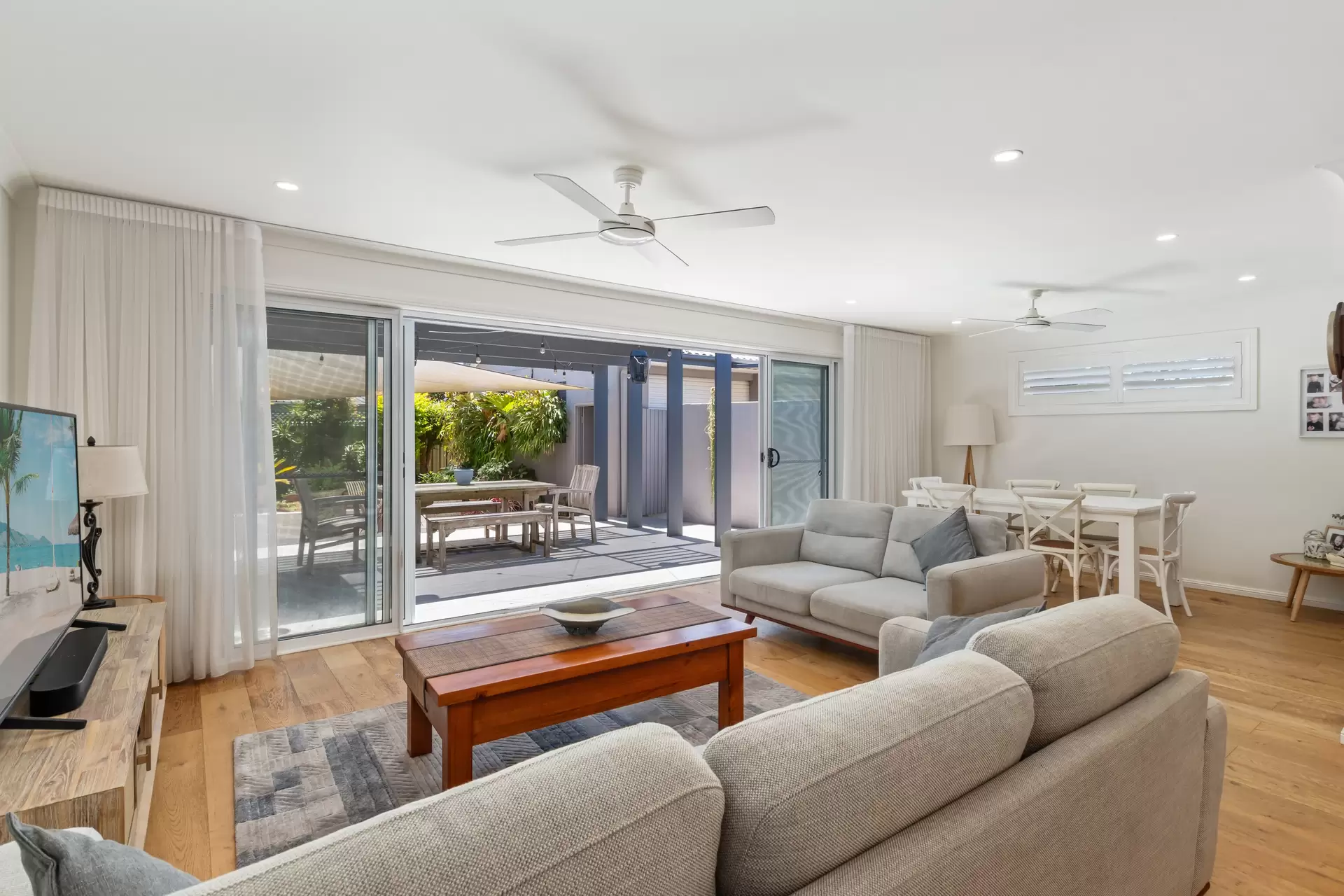 12 Nautilus Crescent, St Huberts Island Sold by Central Coast Agents - image 1