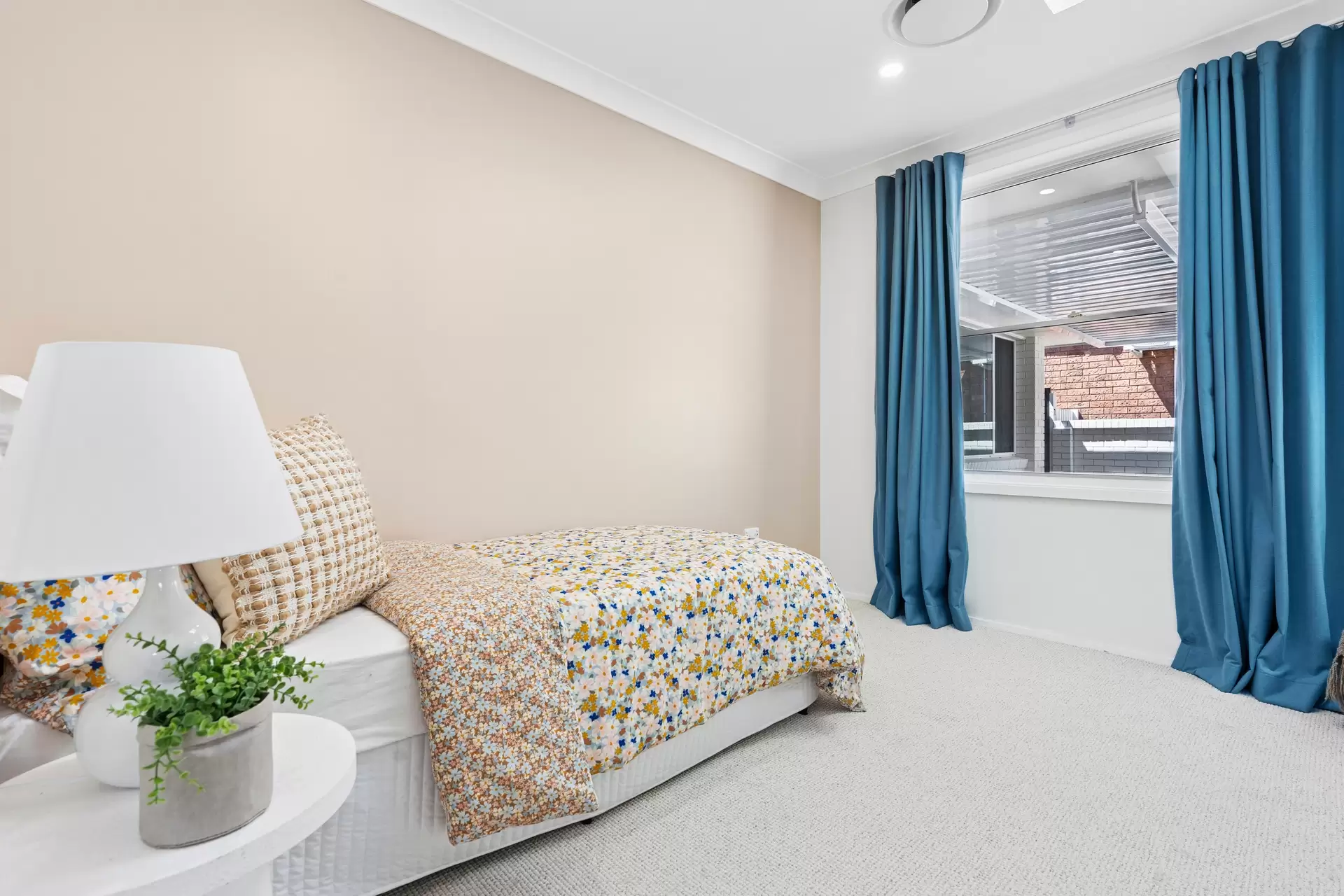 77 Helmsman Boulevard, St Huberts Island Sold by Central Coast Agents - image 1
