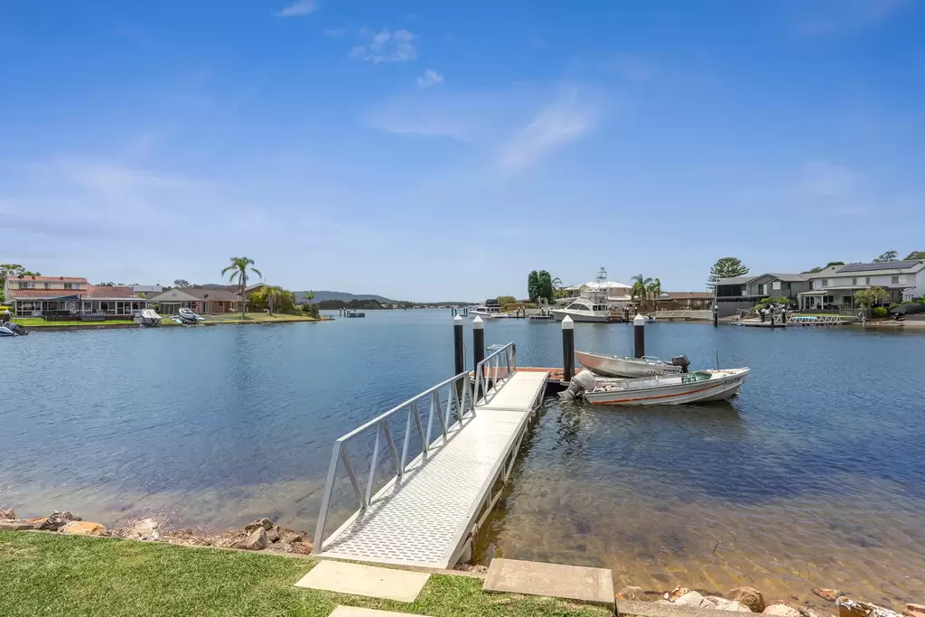 7 Mooring Place, St Huberts Island Sold by Central Coast Agents
