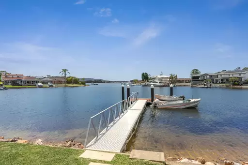 7 Mooring Place, St Huberts Island Sold by Central Coast Agents