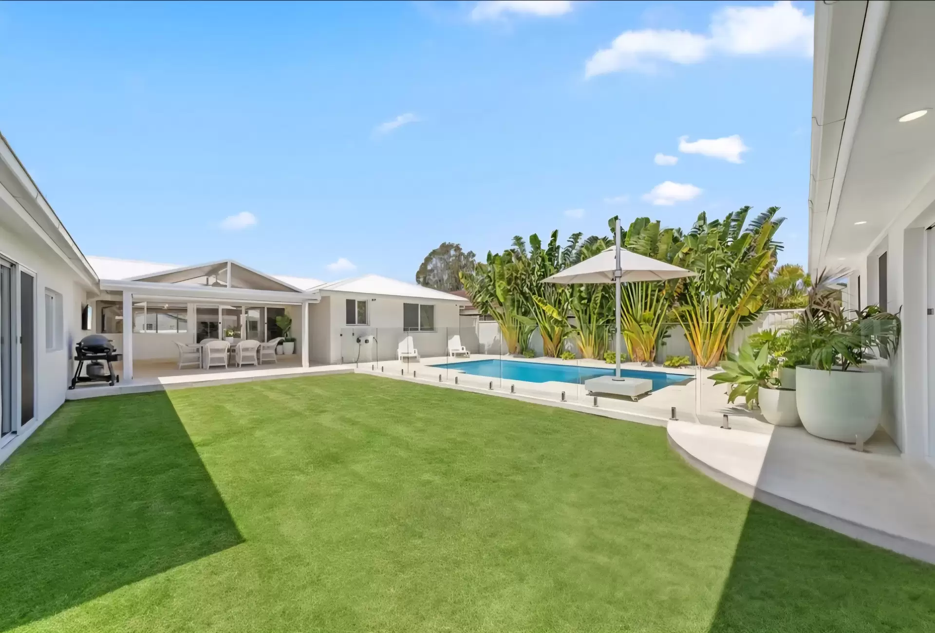 30 Nautilus Crescent, St Huberts Island Sold by Central Coast Agents - image 1