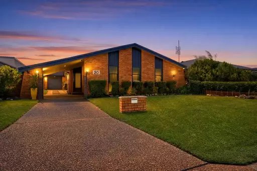 20 Nautilus Crescent, St Huberts Island For Sale by Central Coast Agents